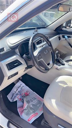 جيلي امجراند X7